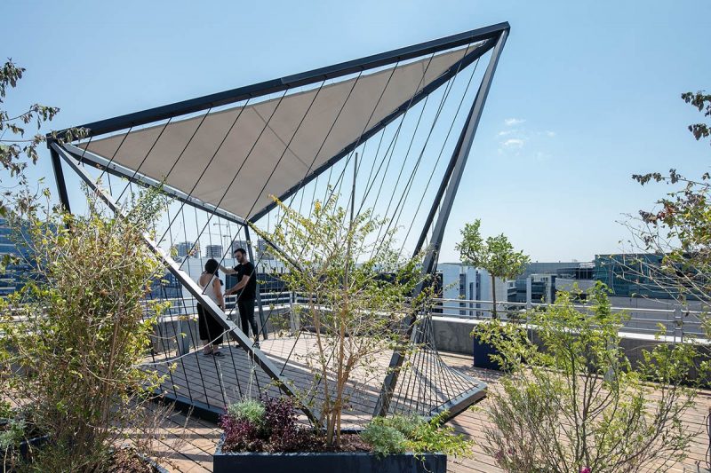 עיצוב הגג של משרדי החברה - BATTERY VENTURES